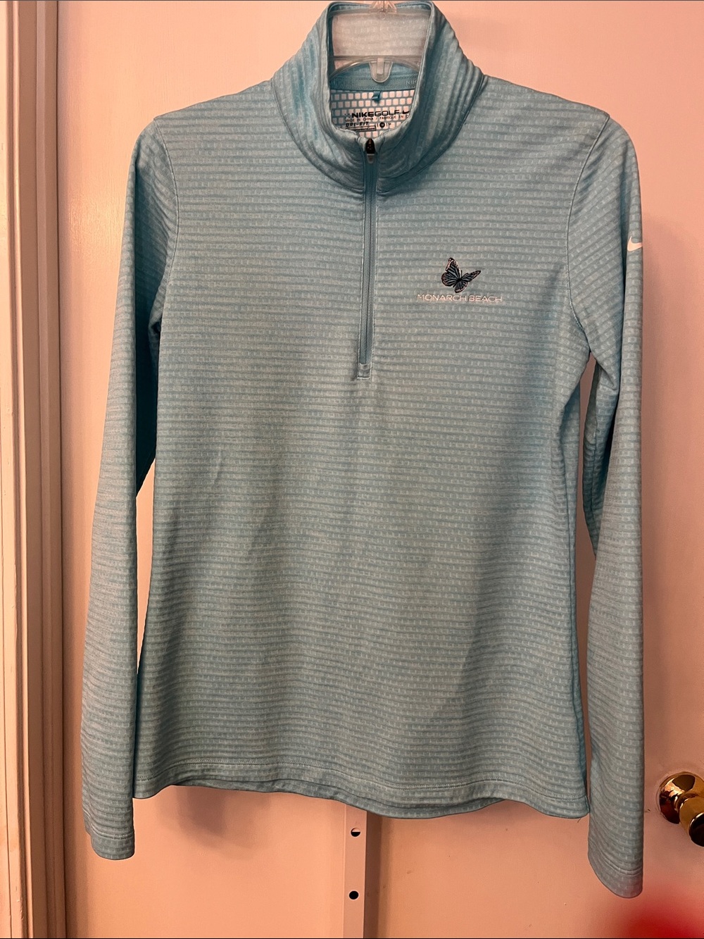 Nike Women’s Light Blue Quarter-Zip Pullover Hoodie